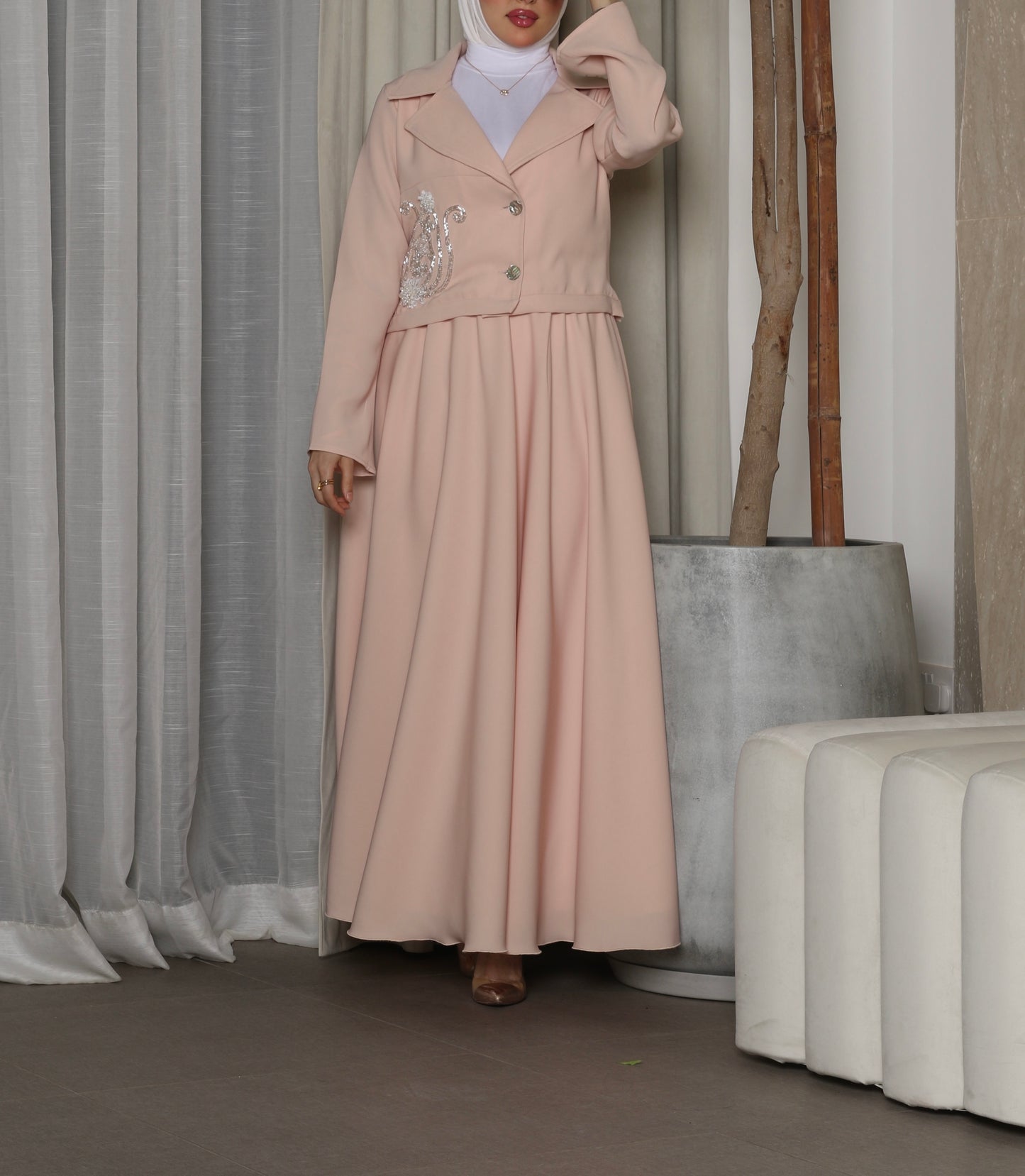 Voguish (peachy)