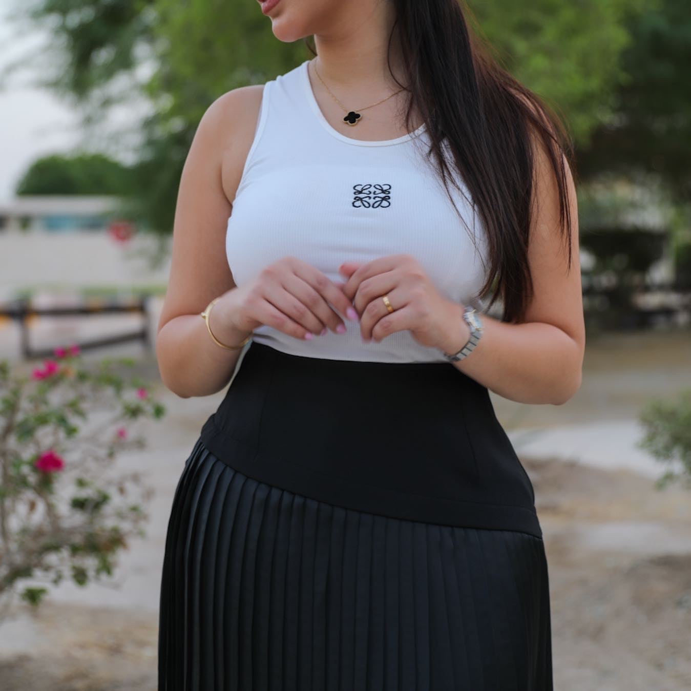 Side pleated skirt