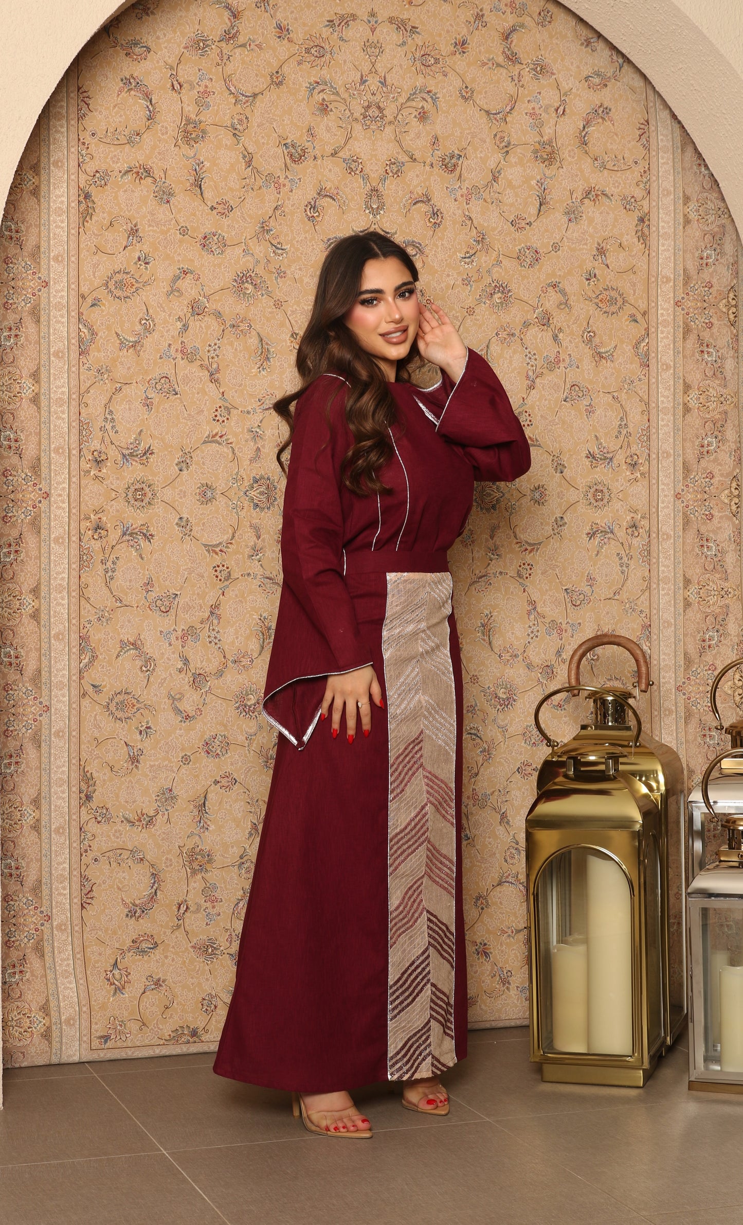 Thuraya (maroon)
