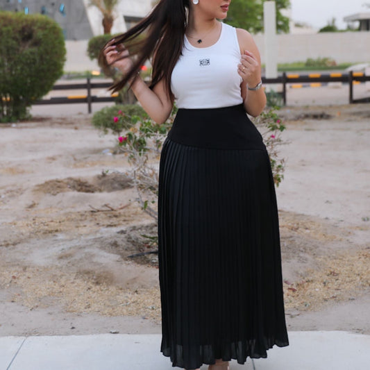 Side pleated skirt